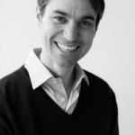 Portrait-lachend_400
